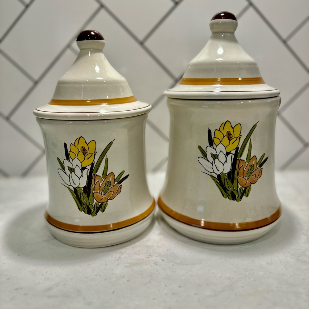 1970’s Vintage 4 pc Canister Set Cream Stoneware Japan Earthy Lilies Cattail